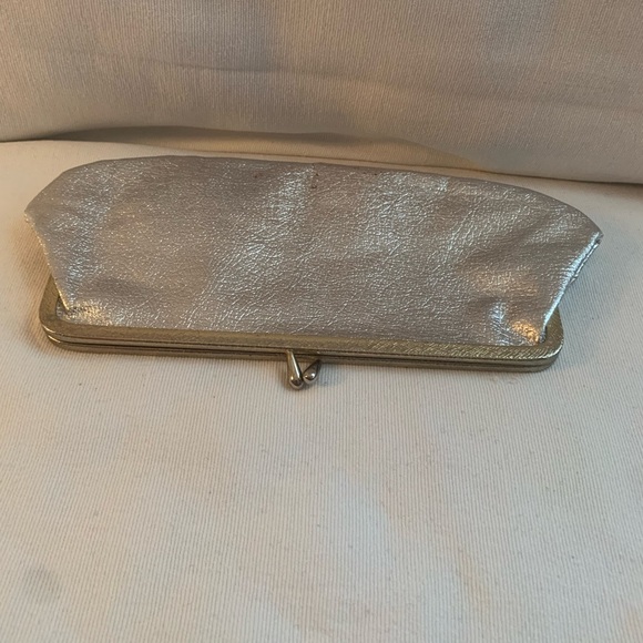 Vintage 1960’s Silver Clutch Bag - Picture 2 of 4